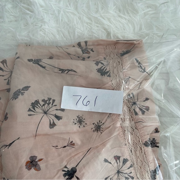 Melrose And Market Floral Babydoll Top Womens Small Petite Blush Short Sleeve - Picture 8 of 8